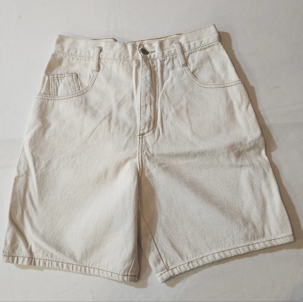 Vintage 90s Guess Ivory Women's Shorts‎ Size Medium